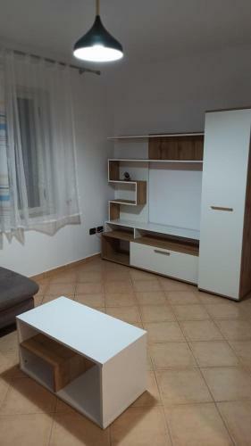 Lovely 2 Bedroom Adora's Apartament With Patio