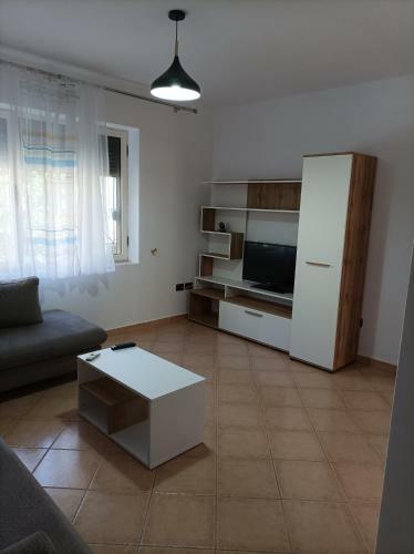 Lovely 2 Bedroom Adora's Apartament With Patio