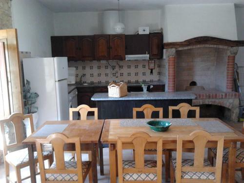 Historical 3 - Bedroom Villa In Alcobaca