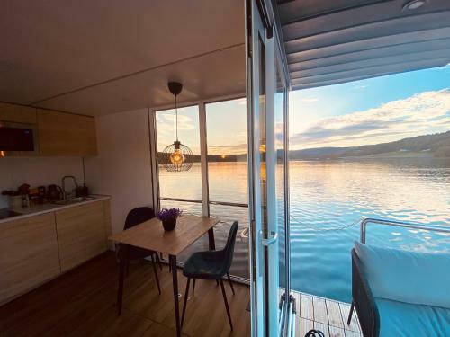 Apartamento Mj�sbo, Hytte Ved Vannet