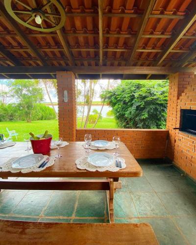 Maravilhosa Casa De Campo, Na Beira Da Represa!