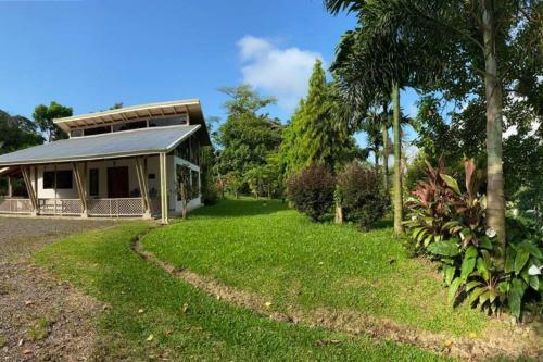 Casa Villa Jade - 10km De R�o Celeste