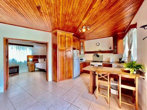 Apartamento Roatan Lodge 504 @sunset Villas, West End