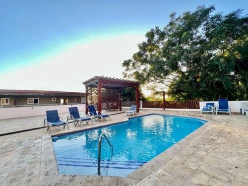 Apartamento Views 2b @sunset Estates, West End