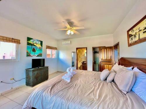 Apartamento Views 2b @sunset Estates, West End