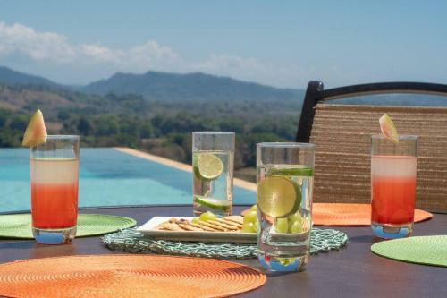Villa Casa Amarillo Jaco Beach Costa Rica