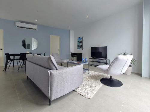 Apartamento Bright 1br With Private Pool In Casco Antiguo