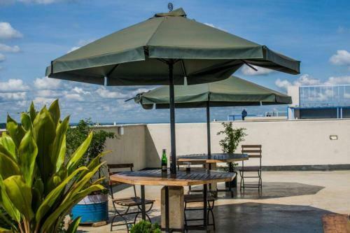 Apartamento Waridi Studio- Wi-fi, Netflix,pool,parking&view