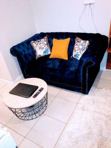 Apartamento Waridi Studio- Wi-fi, Netflix,pool,parking&view