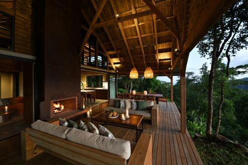 Villa Chamgaia - Private Eco Lodge