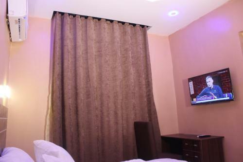 Roosevelt Hotels