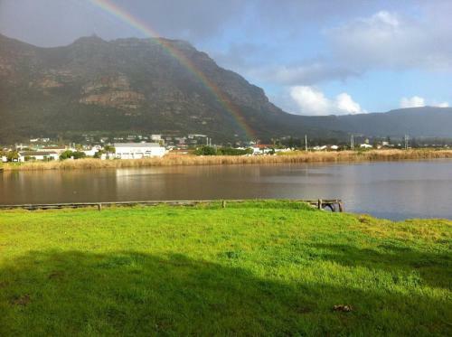 Apartamento The Speckled Egg, 4 Promenade Rd, Lakeside, Cape Town