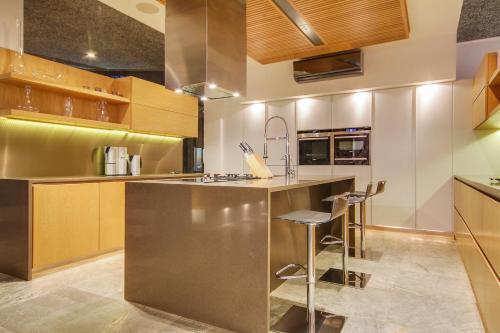 Villa Geneva House