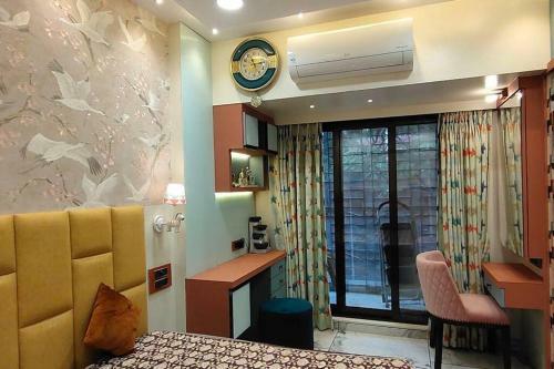 City Homes Crystal Apartment