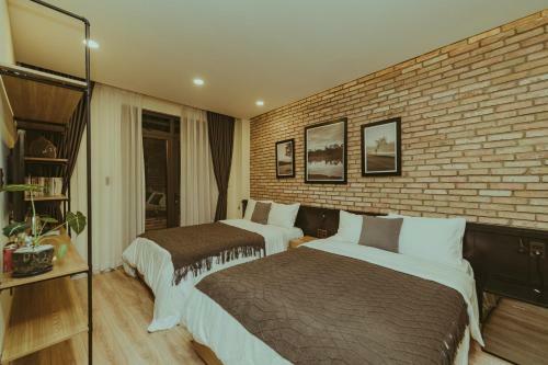 Hotel The Brick Home Dalat