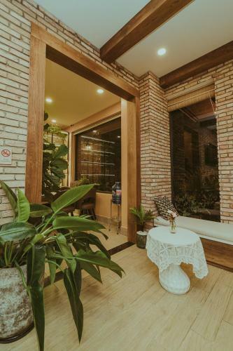 Hotel The Brick Home Dalat