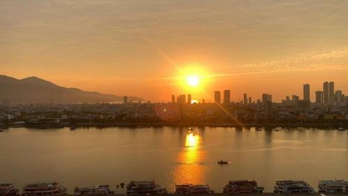 Apartamento C?n H? Cao C?p 2 Ph�ng Ng?-views S�ng H�n