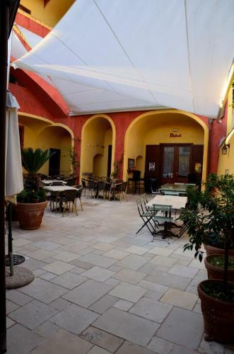 Manouche Bistrot B&B