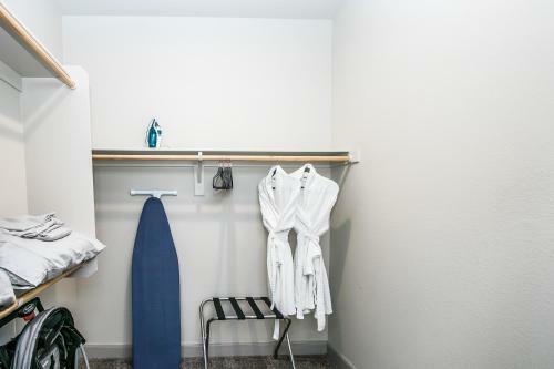 Apartamento New! Rooftop Pool With Mountain Views+king Beds