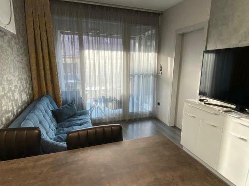 Noir Silvery Apartman