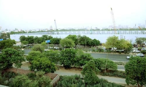 Niketan Medanta Palm Service Apartment