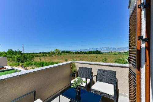 Luxury Villa With Pool,jacuzzi And Sauna/04