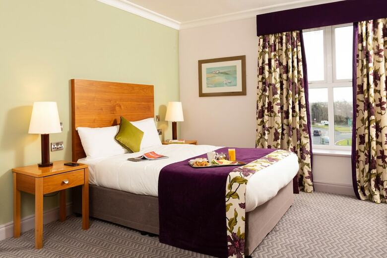 Maldron Hotel & Leisure Centre Galway