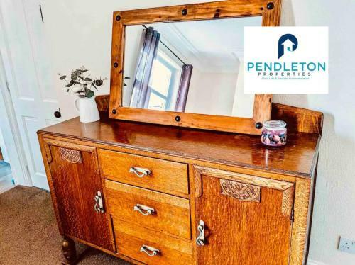 Spacious 4 Bedrooms/3 Bathroom Home In Chorley