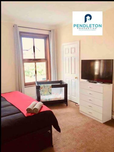 Spacious 4 Bedrooms/3 Bathroom Home In Chorley