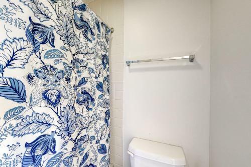 Kings Grant --- 40084 Grant Drive, Unit 72