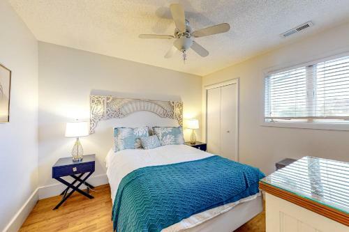 Kings Grant --- 40084 Grant Drive, Unit 72
