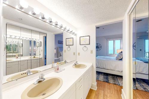 Kings Grant --- 40084 Grant Drive, Unit 72