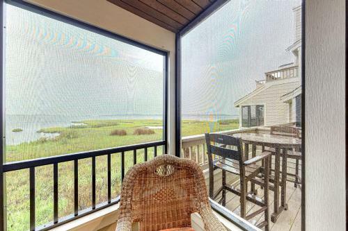 Kings Grant --- 40084 Grant Drive, Unit 72