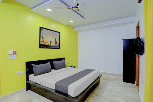 Hotel Collection O 81636 Baba's Inn