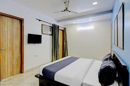 Hotel Collection O 81636 Baba's Inn
