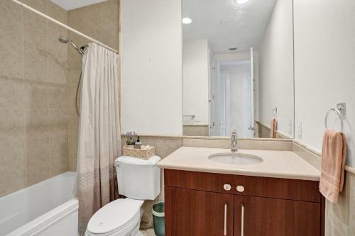 Luxury! 4bed Private Pool Deck! 1,7mi To Beach Townhouse