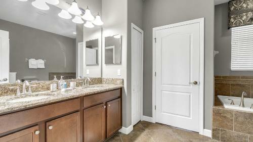 Dream Escape Large Home Located In Champion Gates