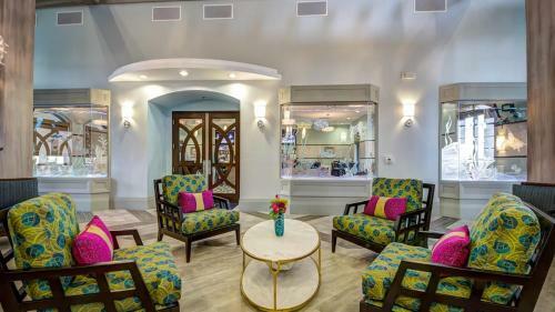 Dream Escape Large Home Located In Champion Gates