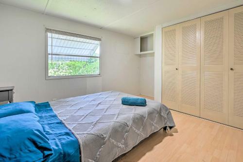 Cozy Zephyrhills Home With Large Yard And Deck!