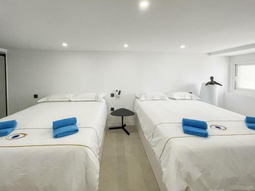 Villa Al Mar With Pool In Estepona