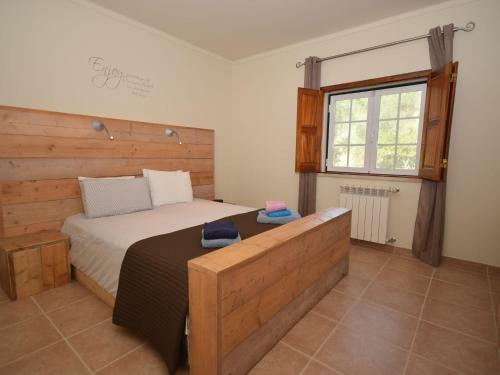Luxurious Villa In Caldas Da Rainha With Swimming Pool