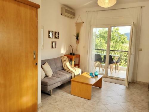 Seaview Maisonette-relax And Enjoy The Sunsets