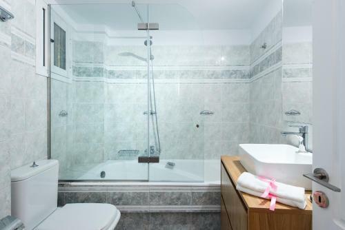Hermes Gouvia River Luxury Apartment
