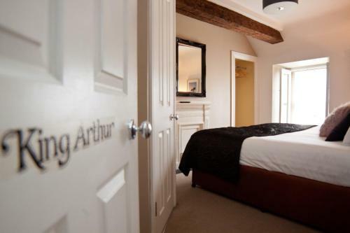 Hostal 7 Cross Street Boutique Townhouse