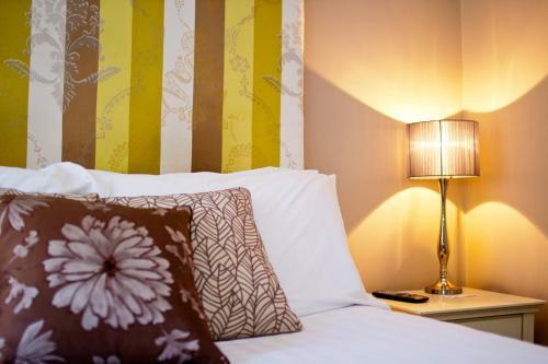 Hostal 7 Cross Street Boutique Townhouse