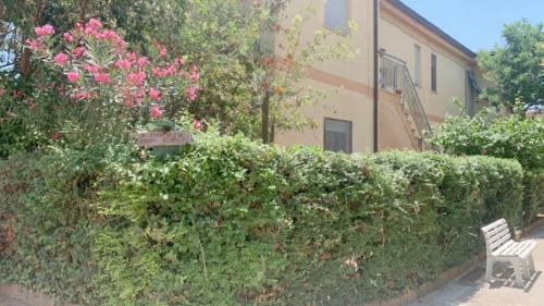 Le Castella Garden Apartment