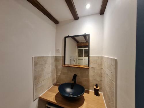 Apartamento Triplex Avec Vue Sur Place Du Centre Historique.