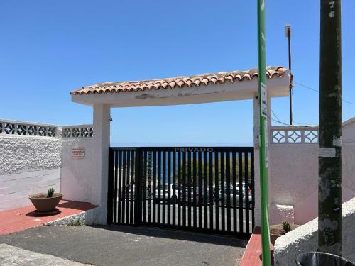 Sea View Salt Water Pool - 2 Room Apartment