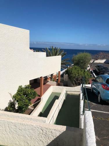 Sea View Salt Water Pool - 2 Room Apartment