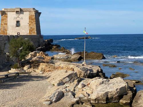 Hostal Room With Private Bathroom In Trapani